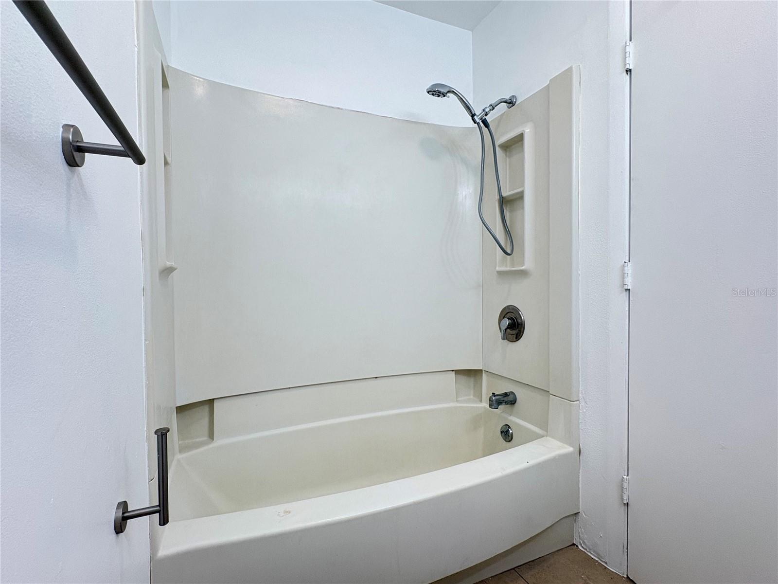 Image 16 of 21 For 2847 Oak Street