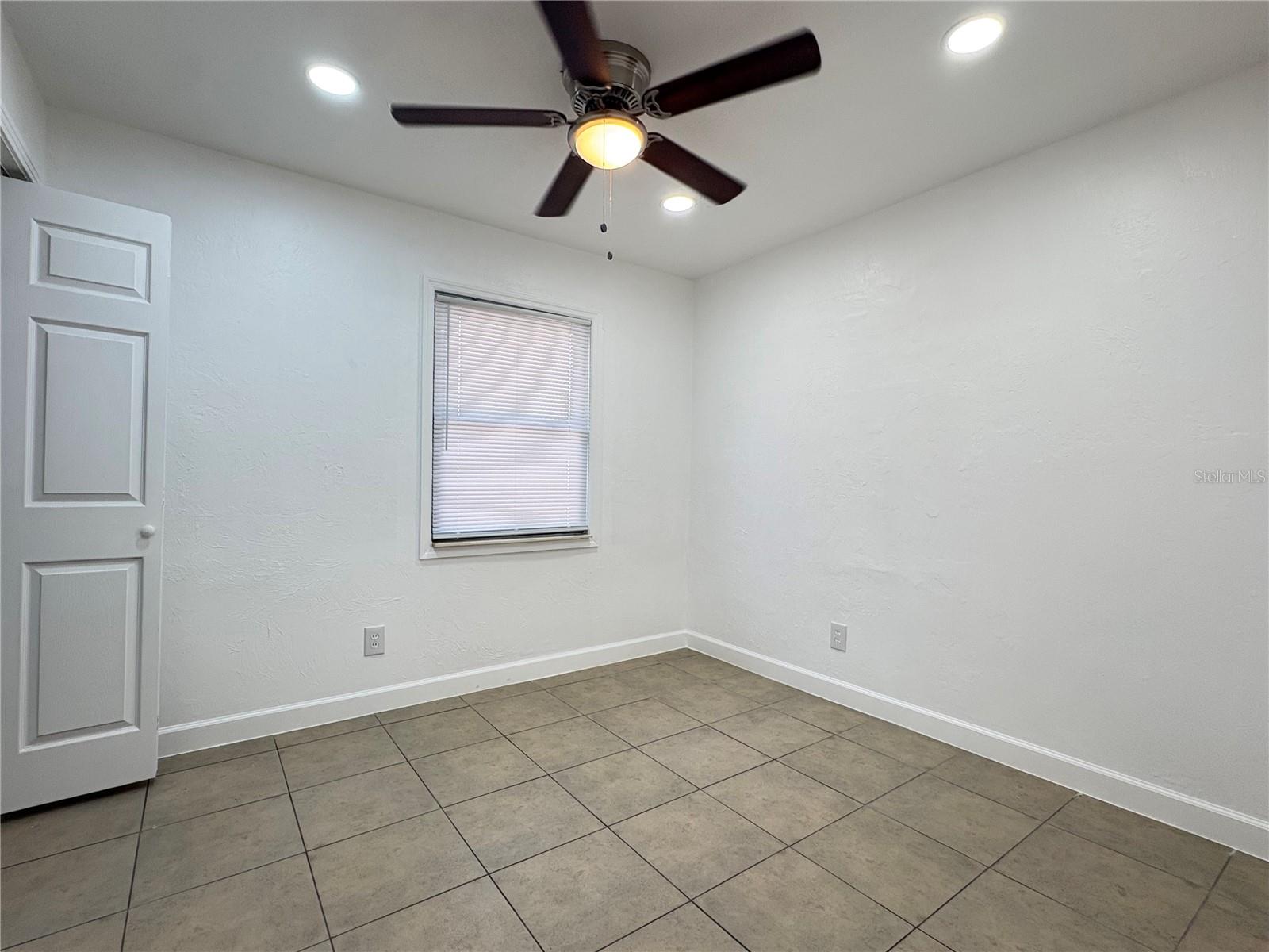 Image 18 of 21 For 2847 Oak Street