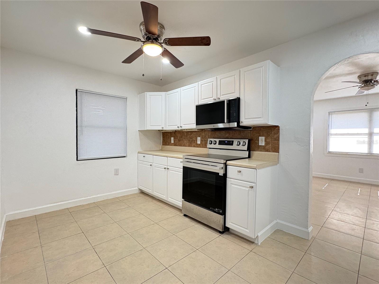 Image 5 of 21 For 2847 Oak Street