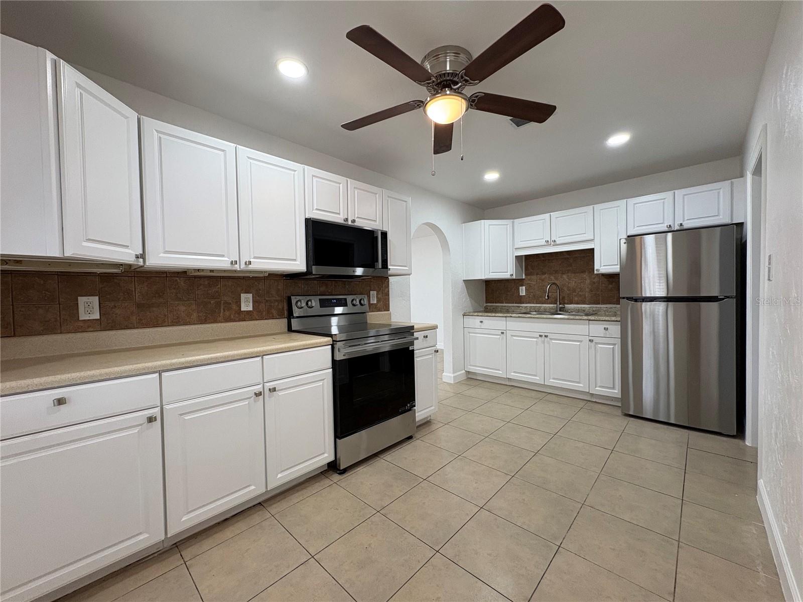 Image 6 of 21 For 2847 Oak Street
