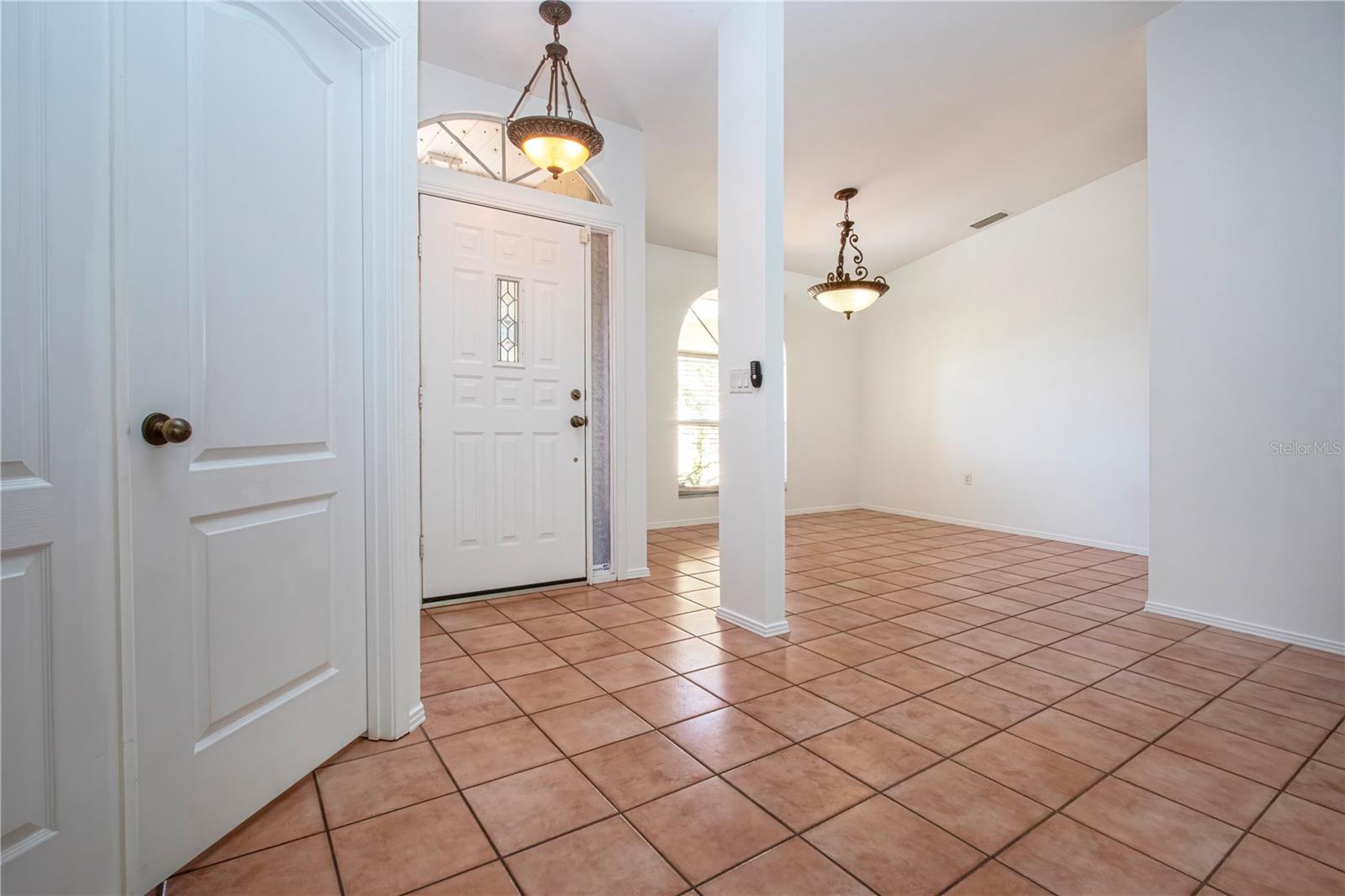 Image 19 of 67 For 4403 Diamond Circle N