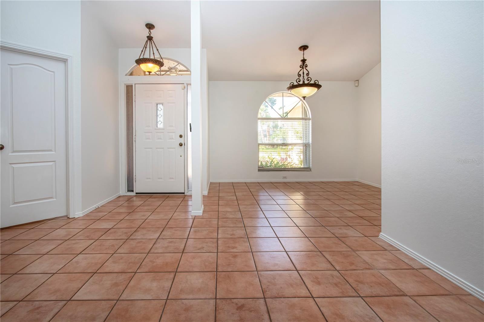 Image 26 of 67 For 4403 Diamond Circle N