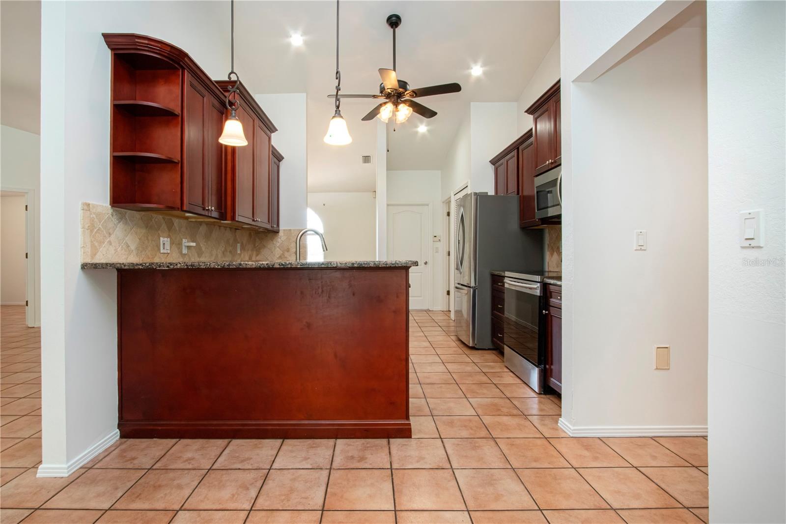 Image 35 of 67 For 4403 Diamond Circle N