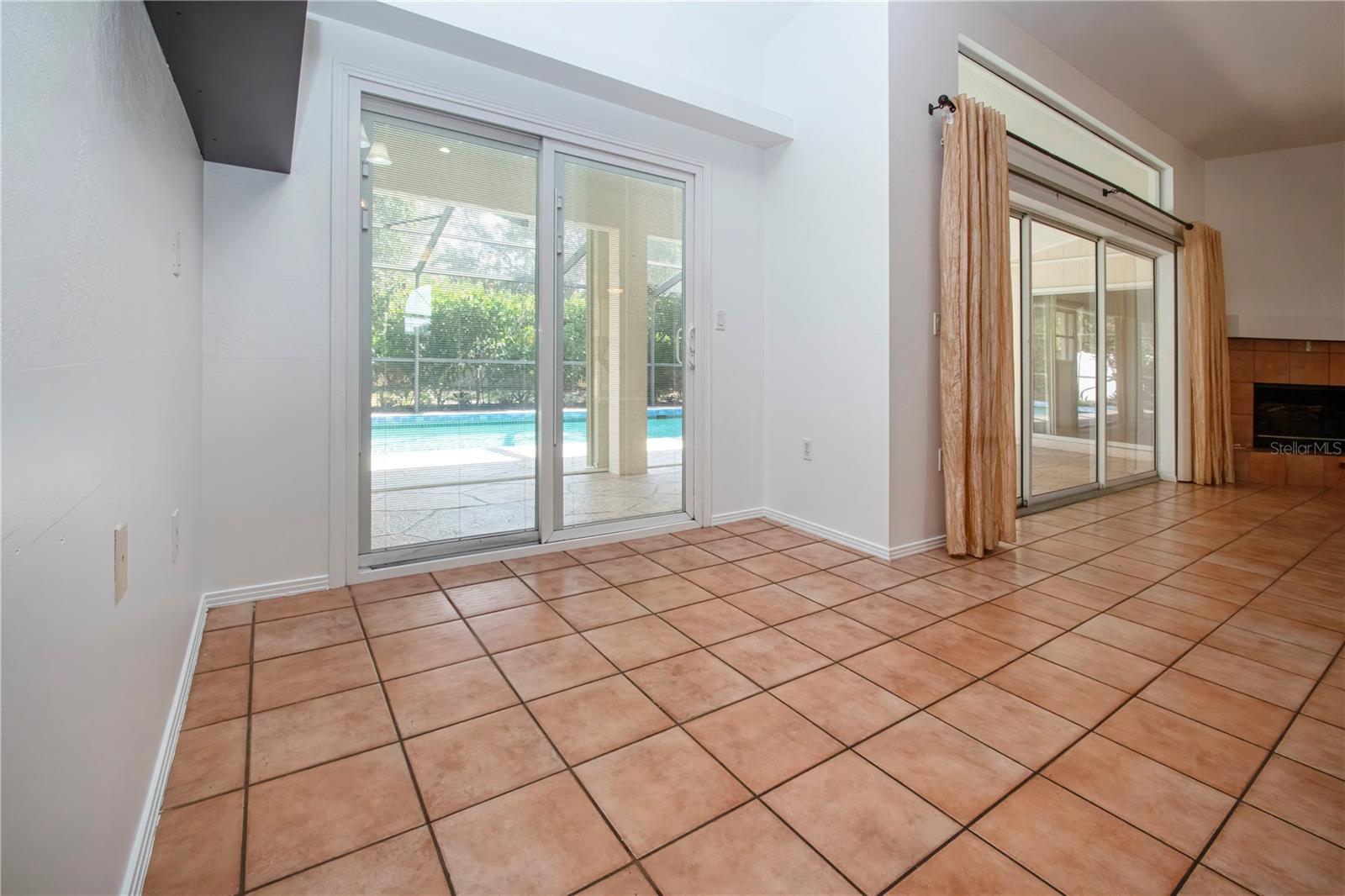 Image 37 of 67 For 4403 Diamond Circle N