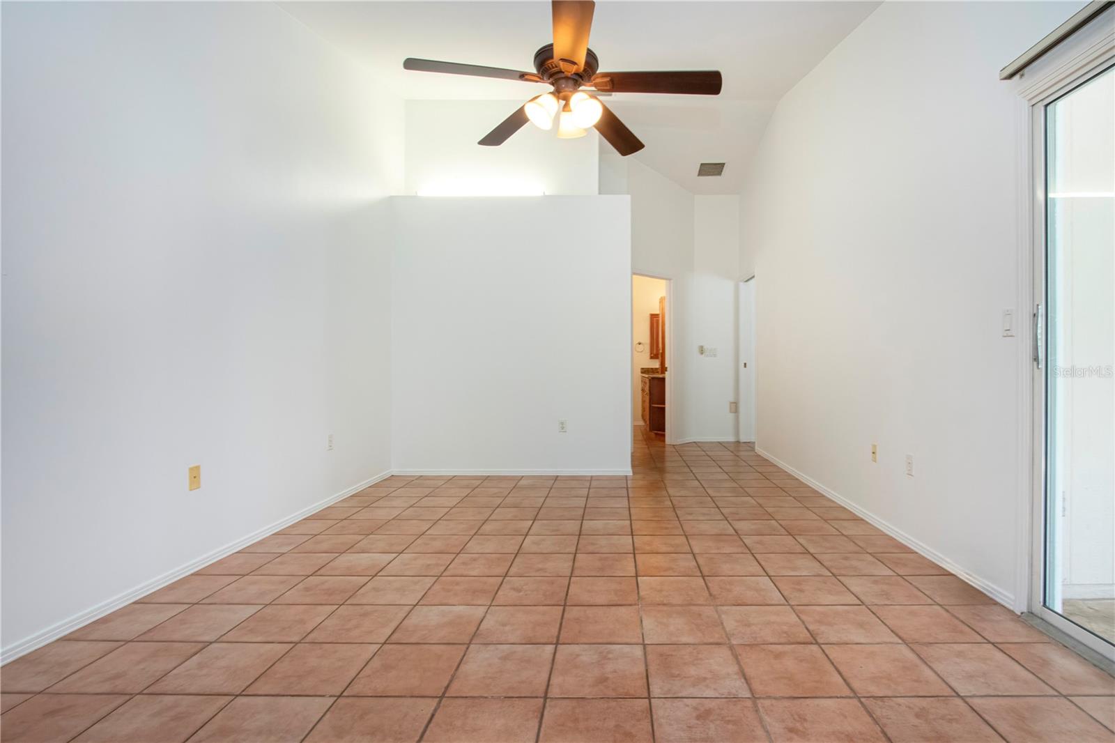 Image 39 of 67 For 4403 Diamond Circle N
