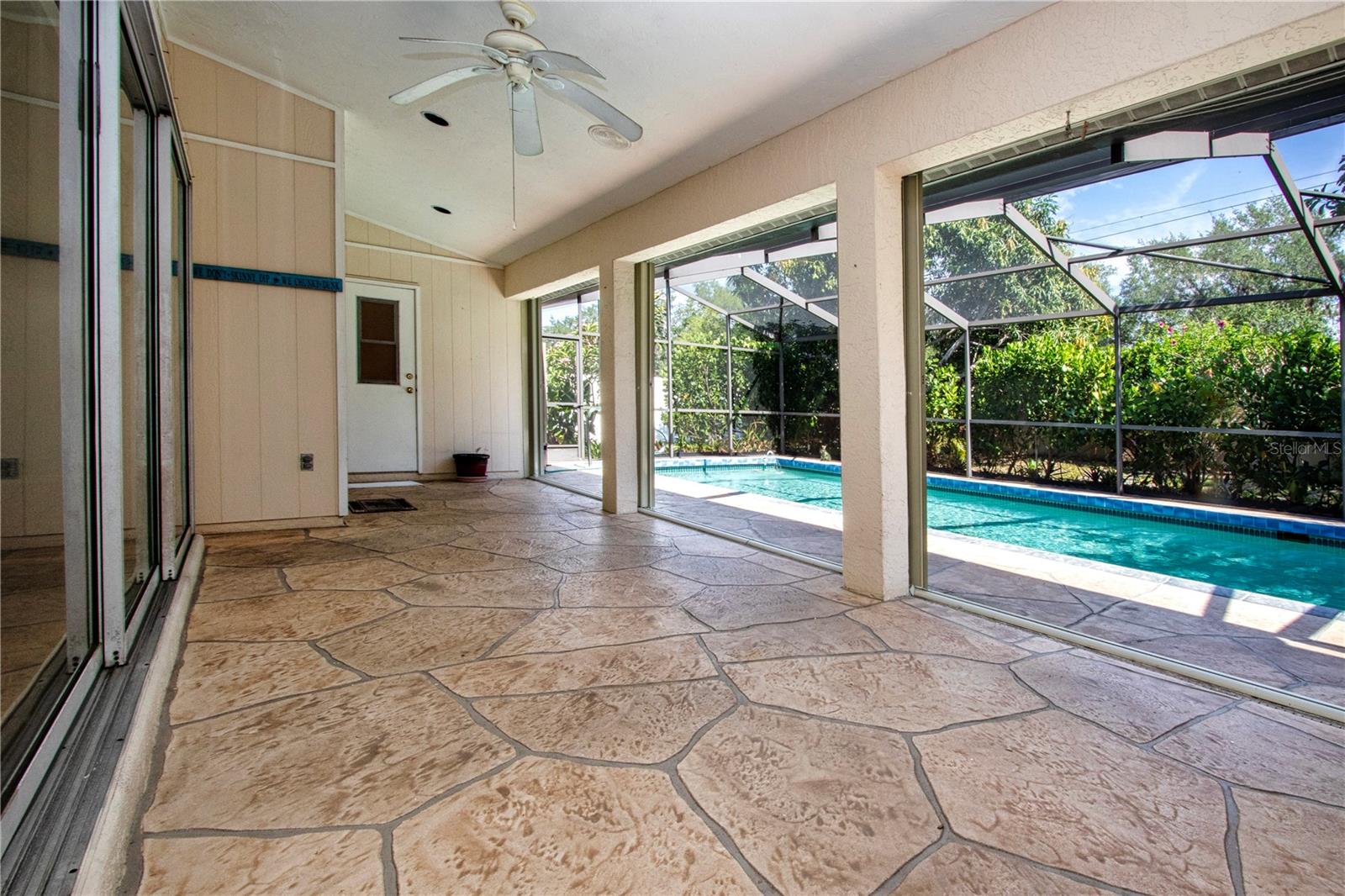 Image 54 of 67 For 4403 Diamond Circle N