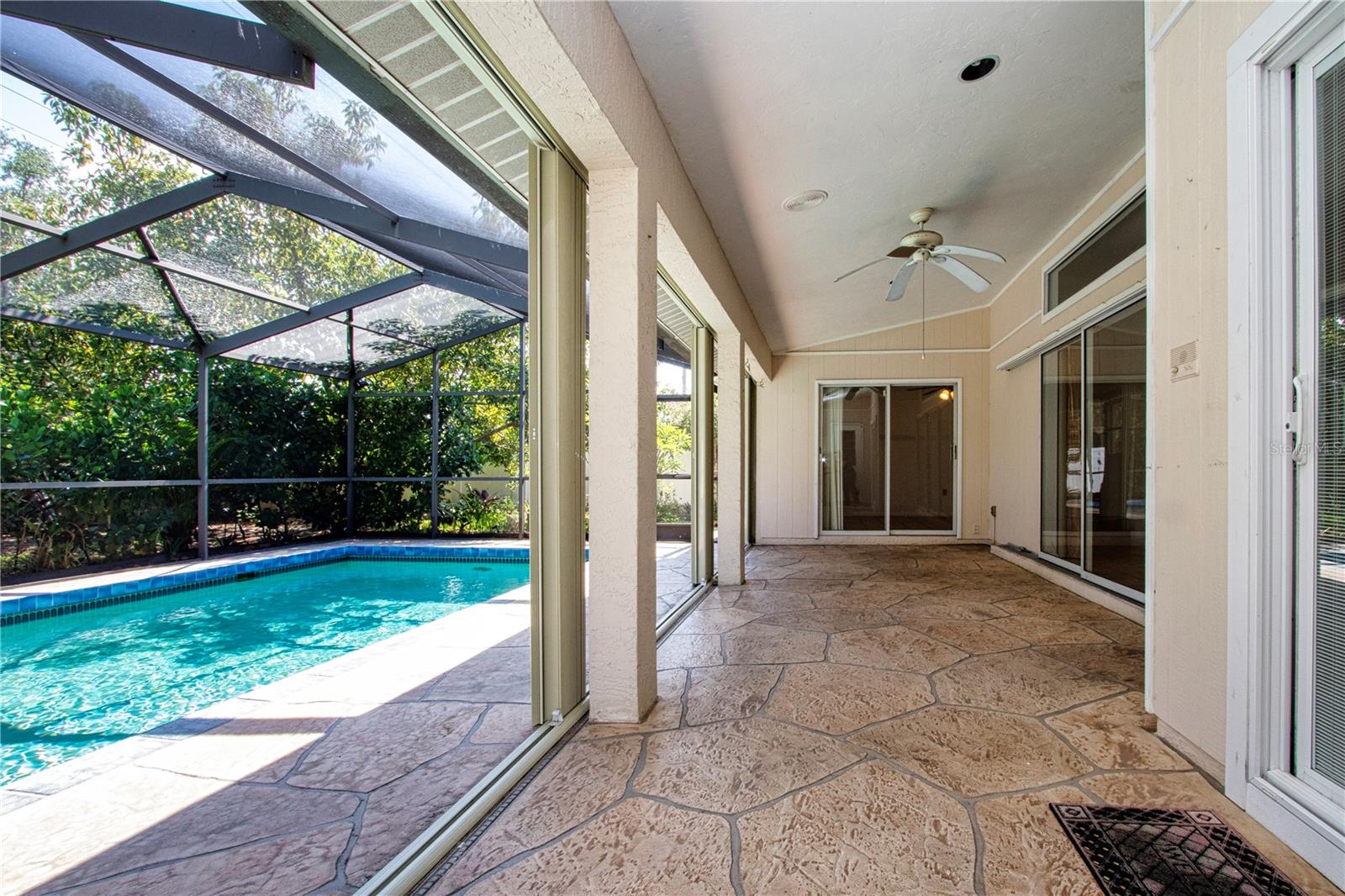 Image 55 of 67 For 4403 Diamond Circle N