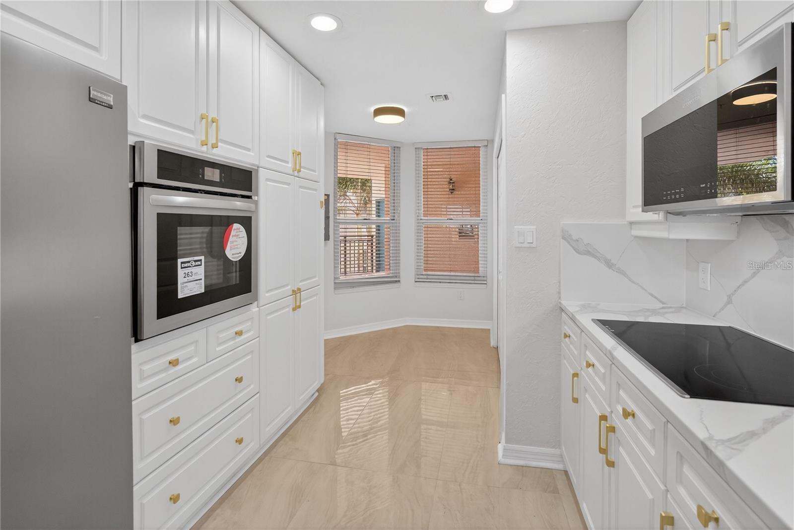 Image 10 of 45 For 5430 Eagles Point Circle 202