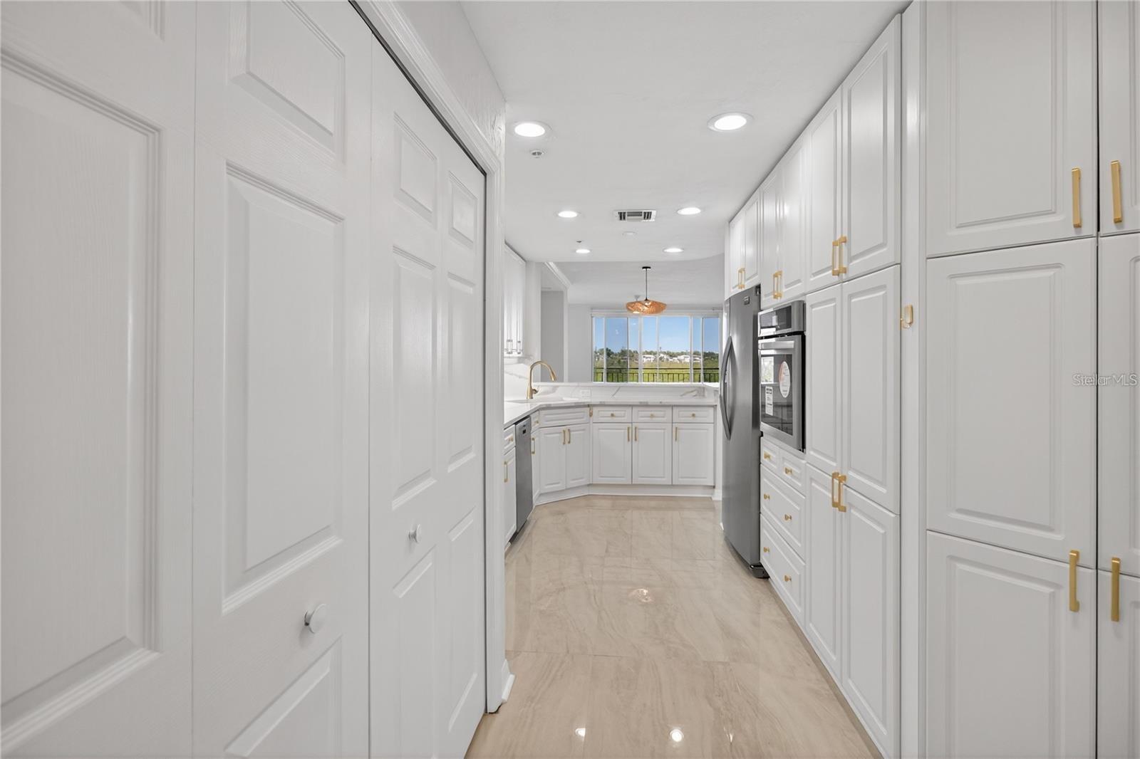 Image 12 of 45 For 5430 Eagles Point Circle 202