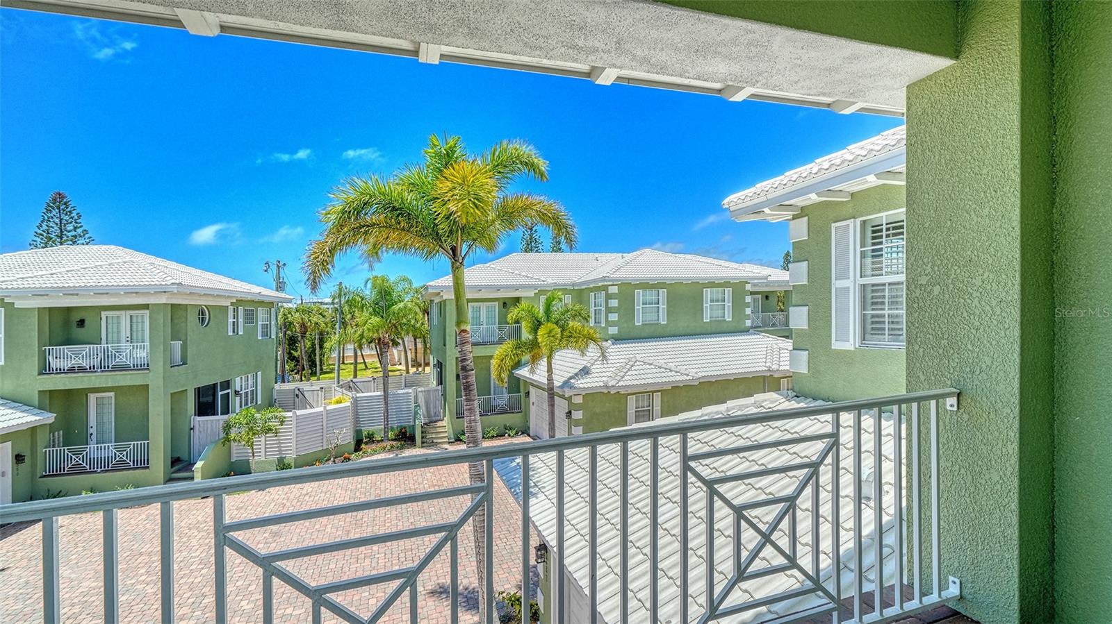 Image 23 of 98 For 357 Tierra Mar Lane 5