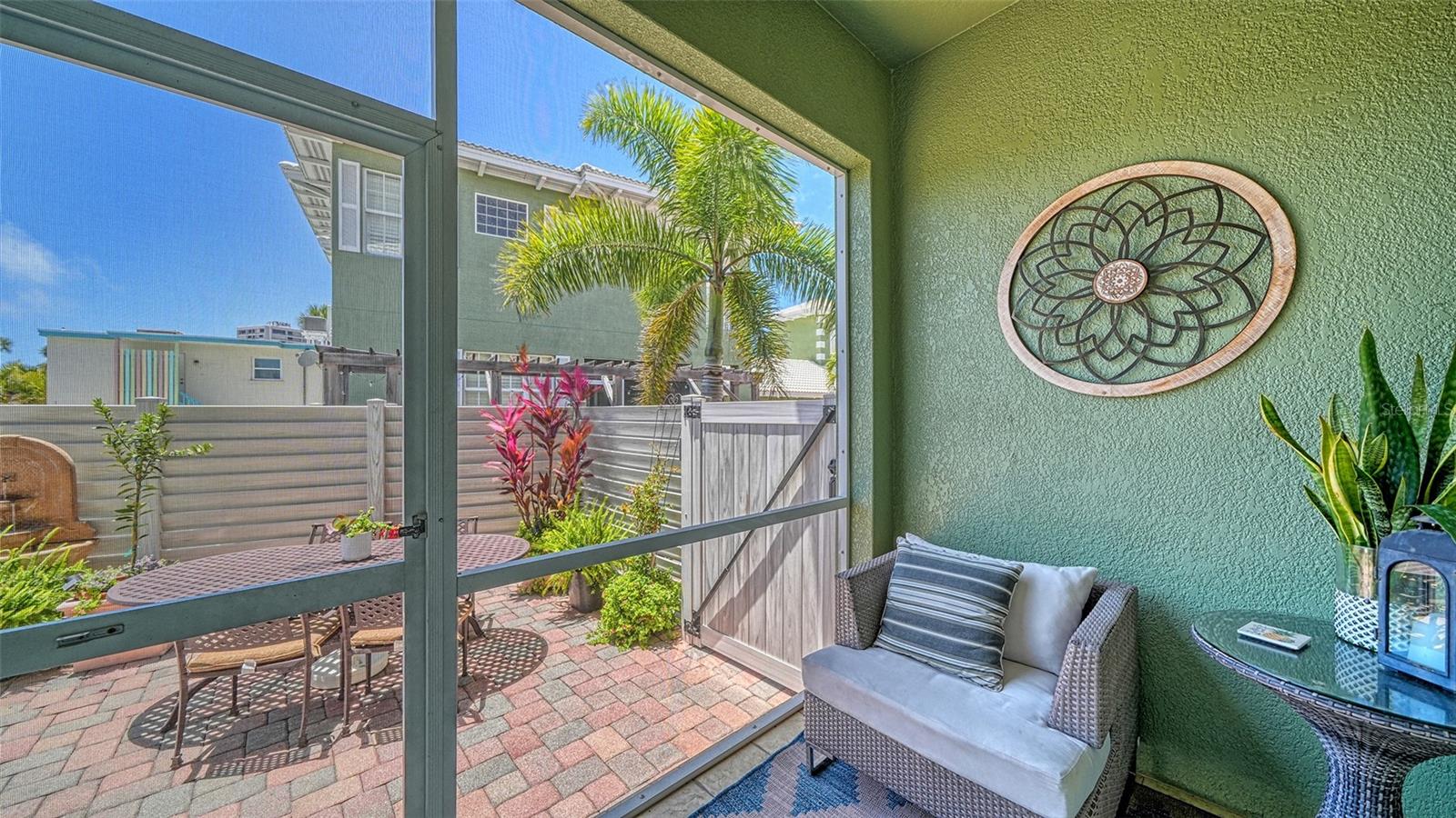 Image 41 of 98 For 357 Tierra Mar Lane 5