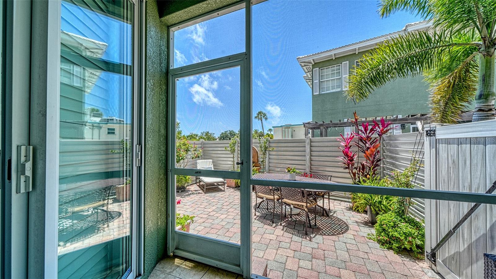 Image 42 of 98 For 357 Tierra Mar Lane 5