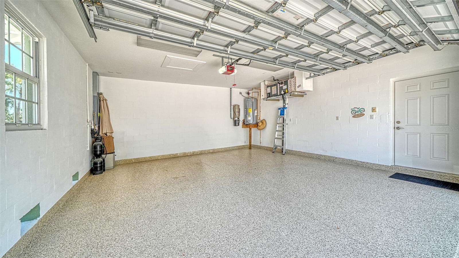 Image 46 of 98 For 357 Tierra Mar Lane 5