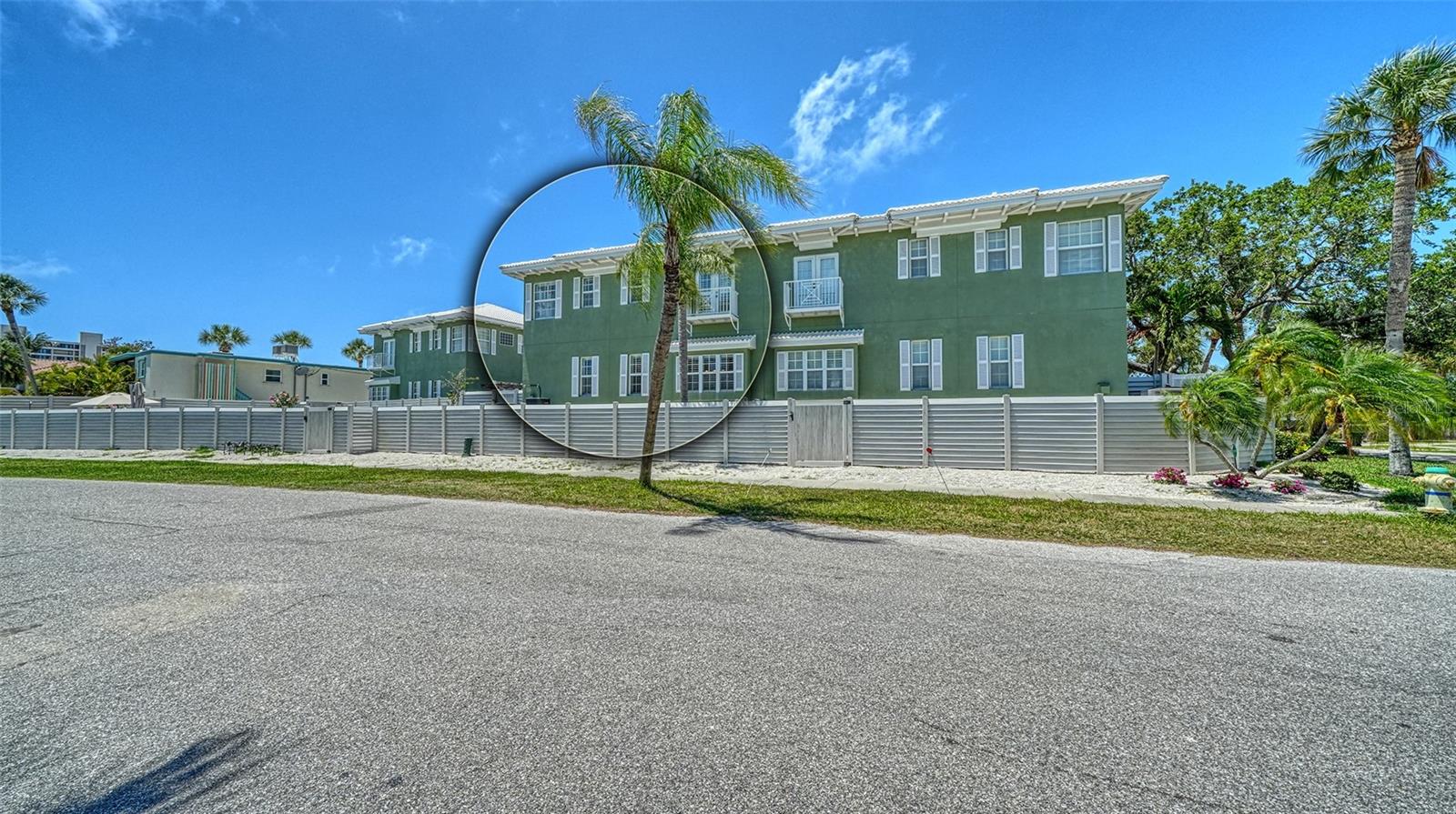 Image 50 of 98 For 357 Tierra Mar Lane 5