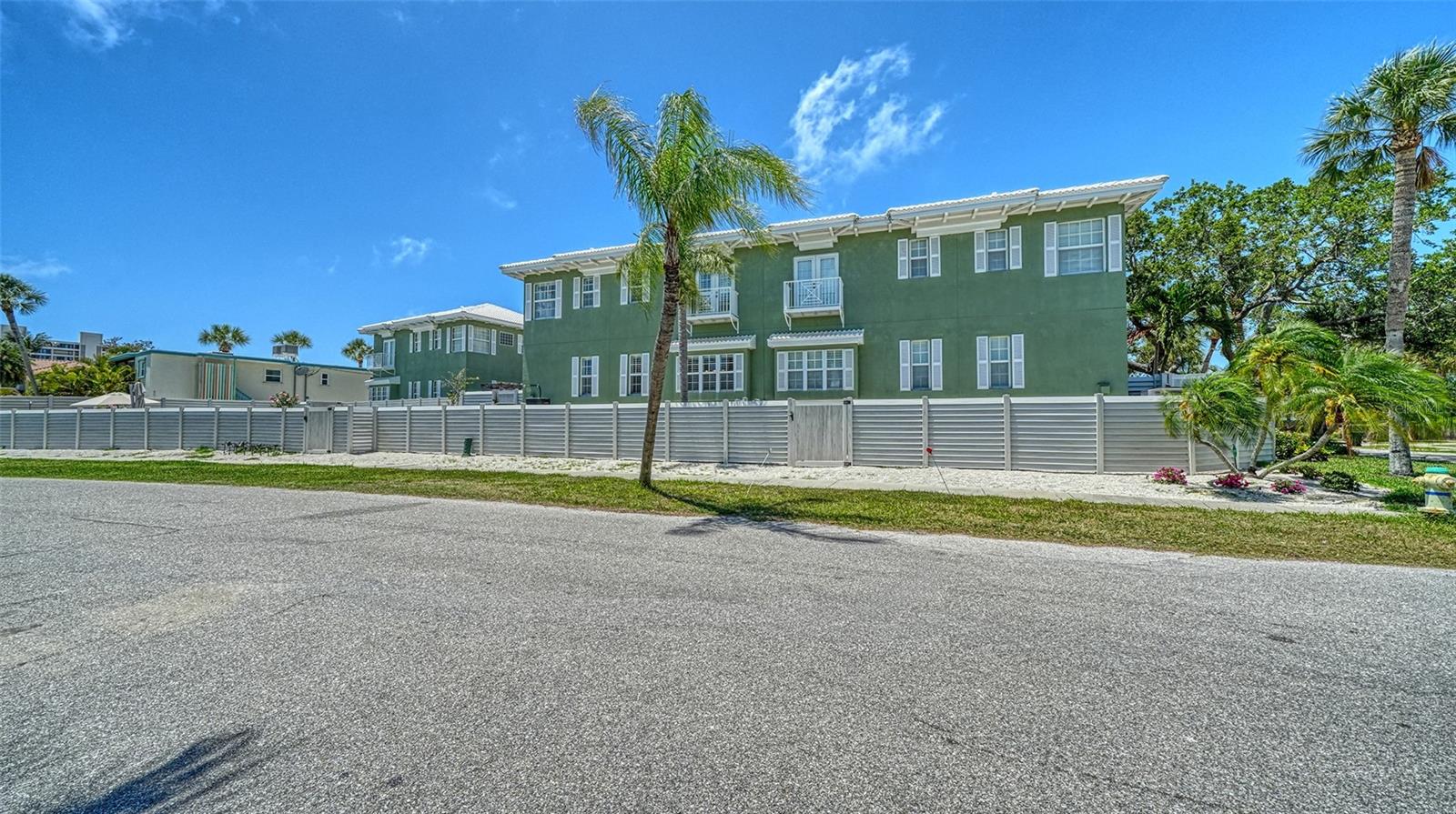 Image 57 of 98 For 357 Tierra Mar Lane 5