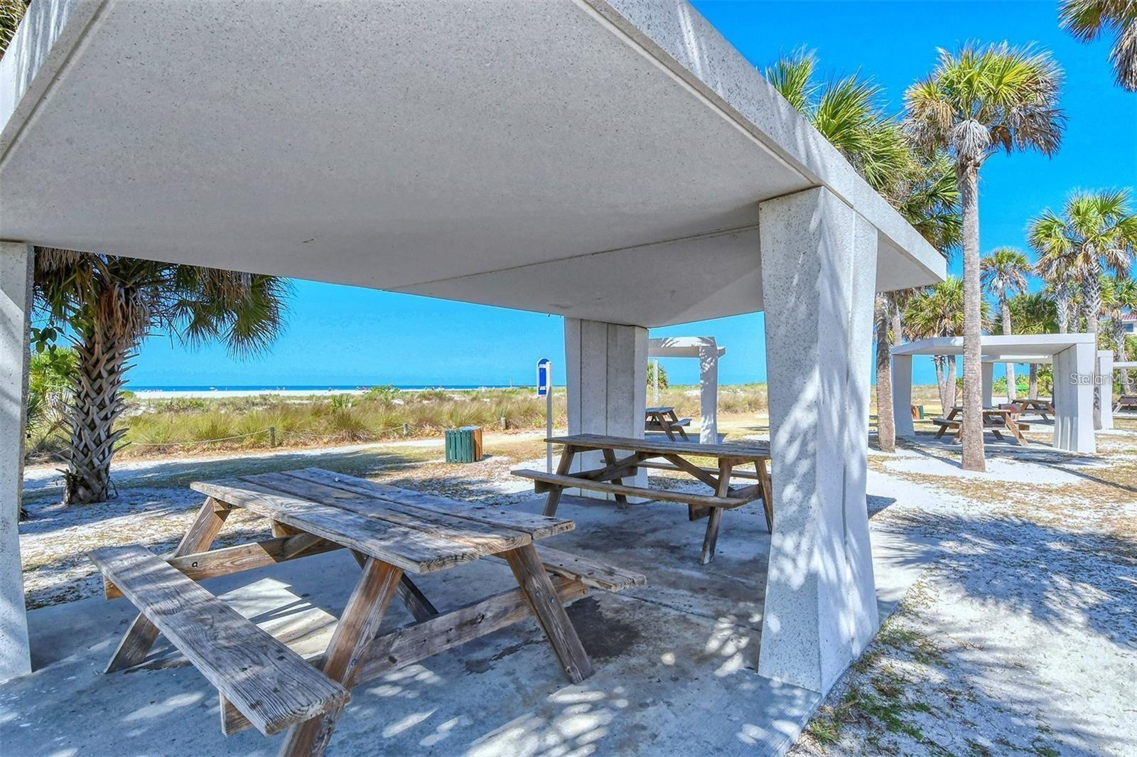 Image 75 of 98 For 357 Tierra Mar Lane 5