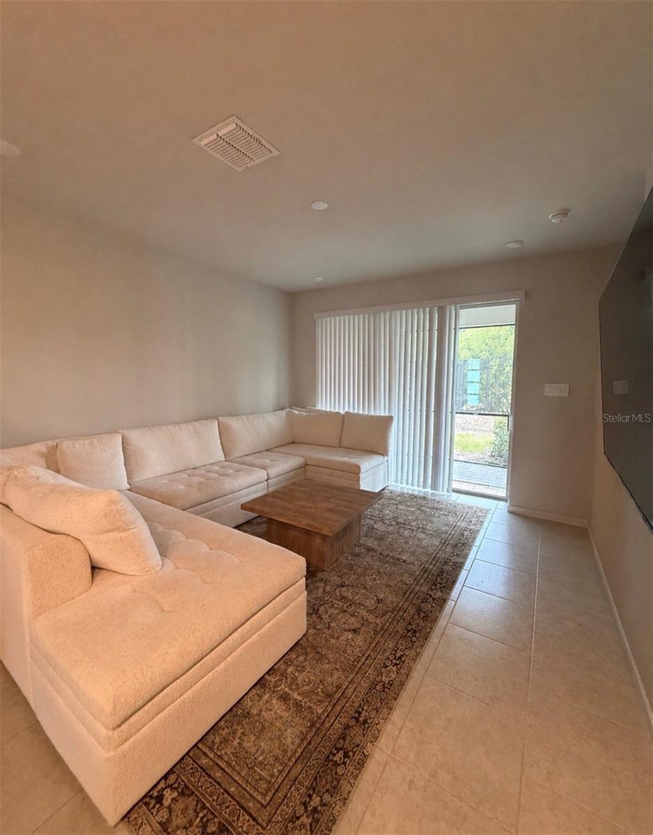 Image 4 of 19 For 1138 Creek Valley Court