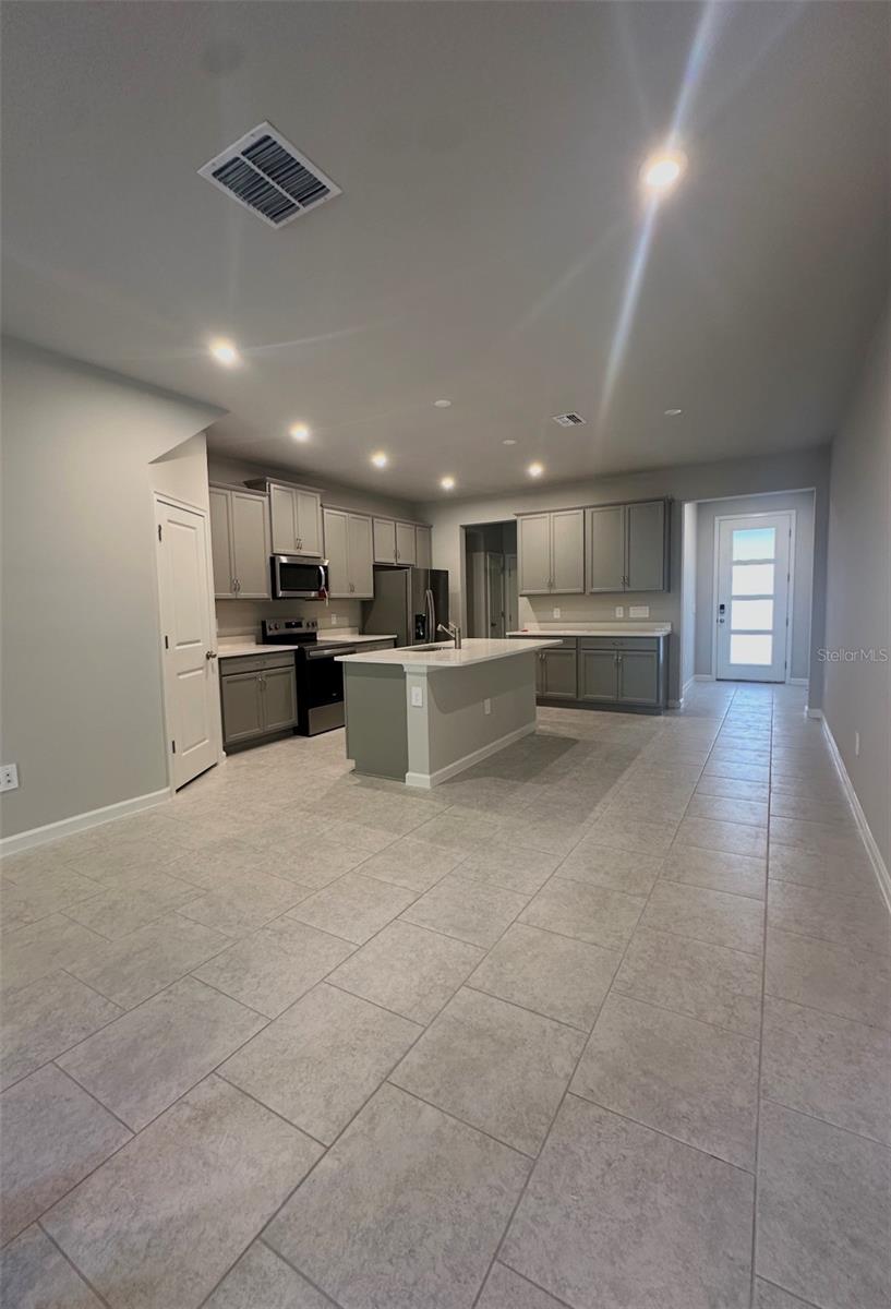 Image 7 of 19 For 1138 Creek Valley Court
