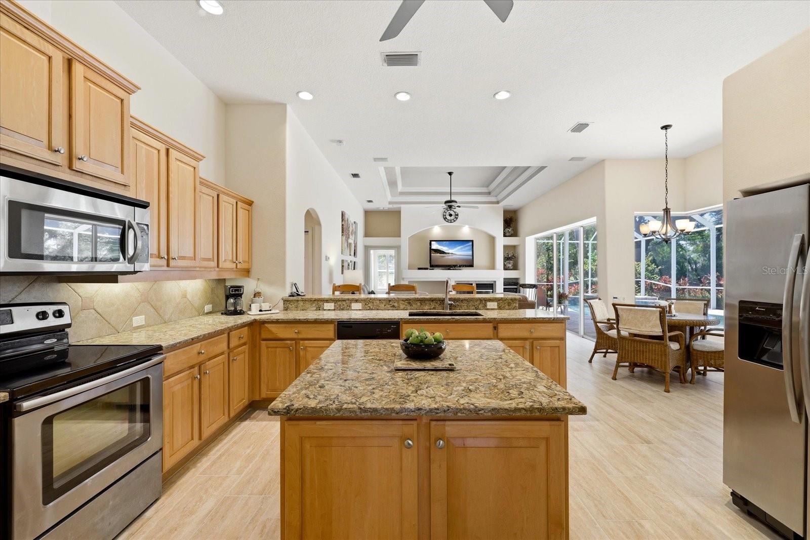 Image 11 of 38 For 10010 Cherry Hills Avenue Circle