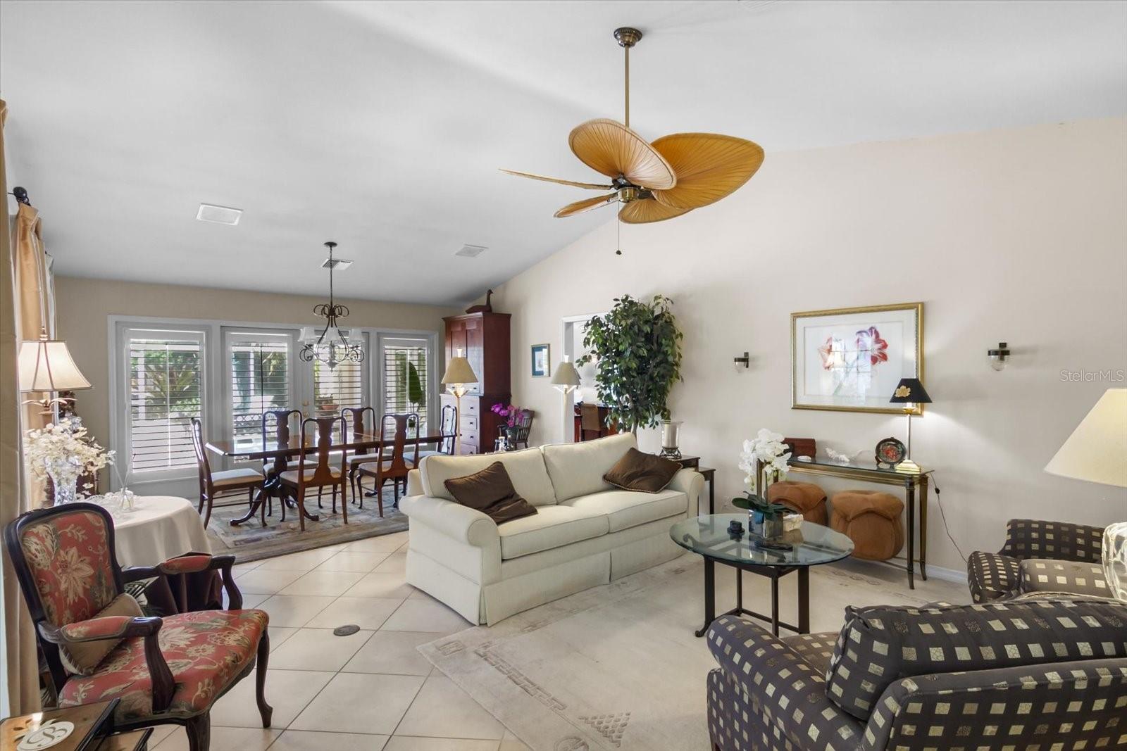 Image 11 of 73 For 204 Windward Drive