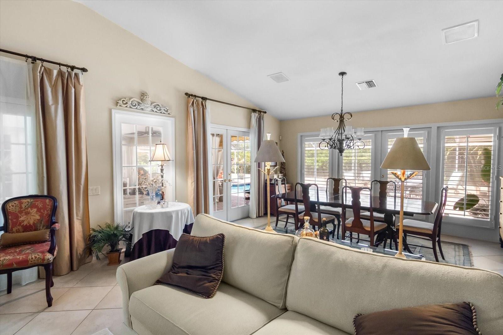 Image 12 of 73 For 204 Windward Drive