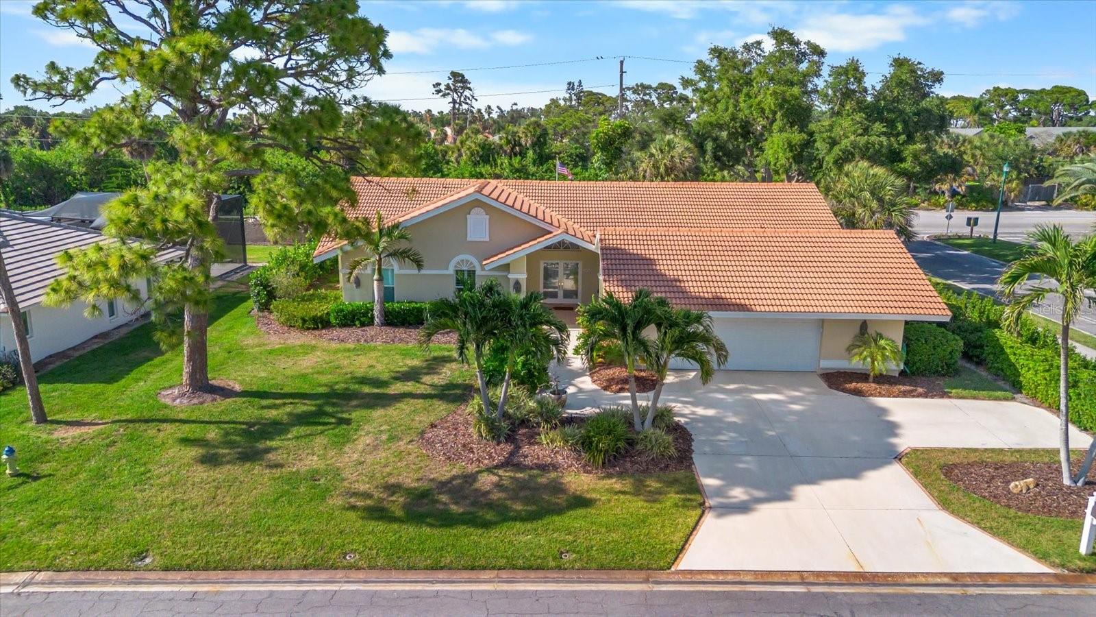 Image 5 of 73 For 204 Windward Drive