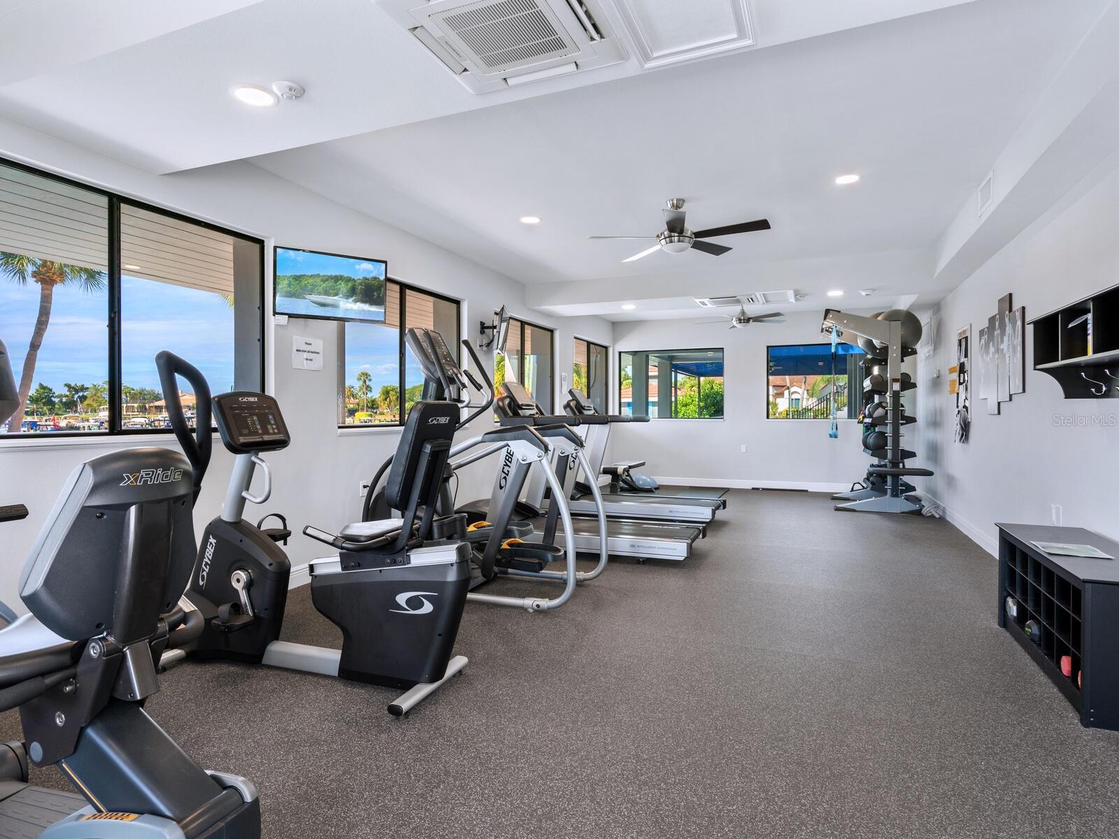Image 60 of 73 For 204 Windward Drive