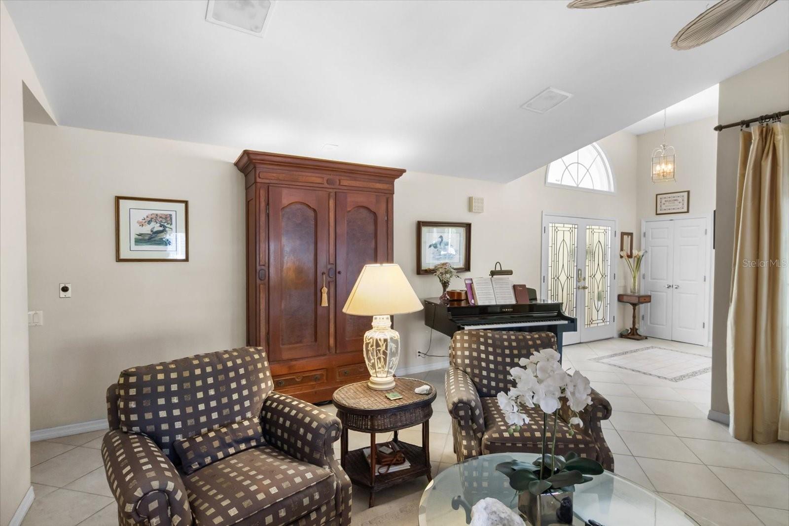 Image 9 of 73 For 204 Windward Drive
