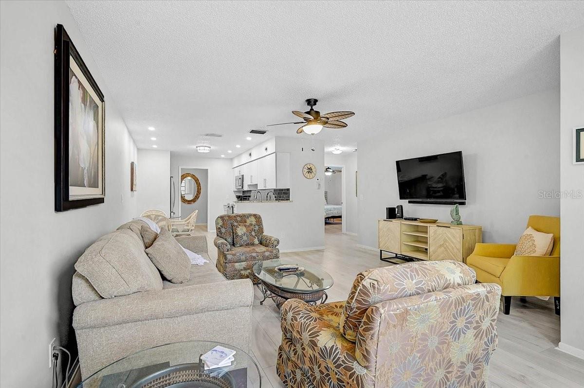 Image 11 of 55 For 4169 66th Street Circle W H