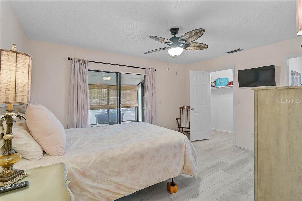 Image 19 of 55 For 4169 66th Street Circle W H