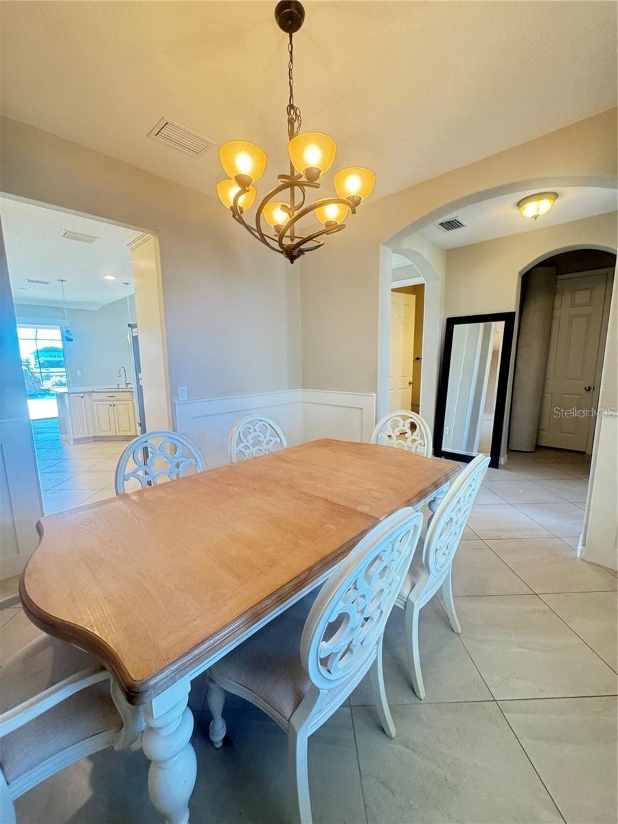 Image 13 of 61 For 5922 Anise Drive