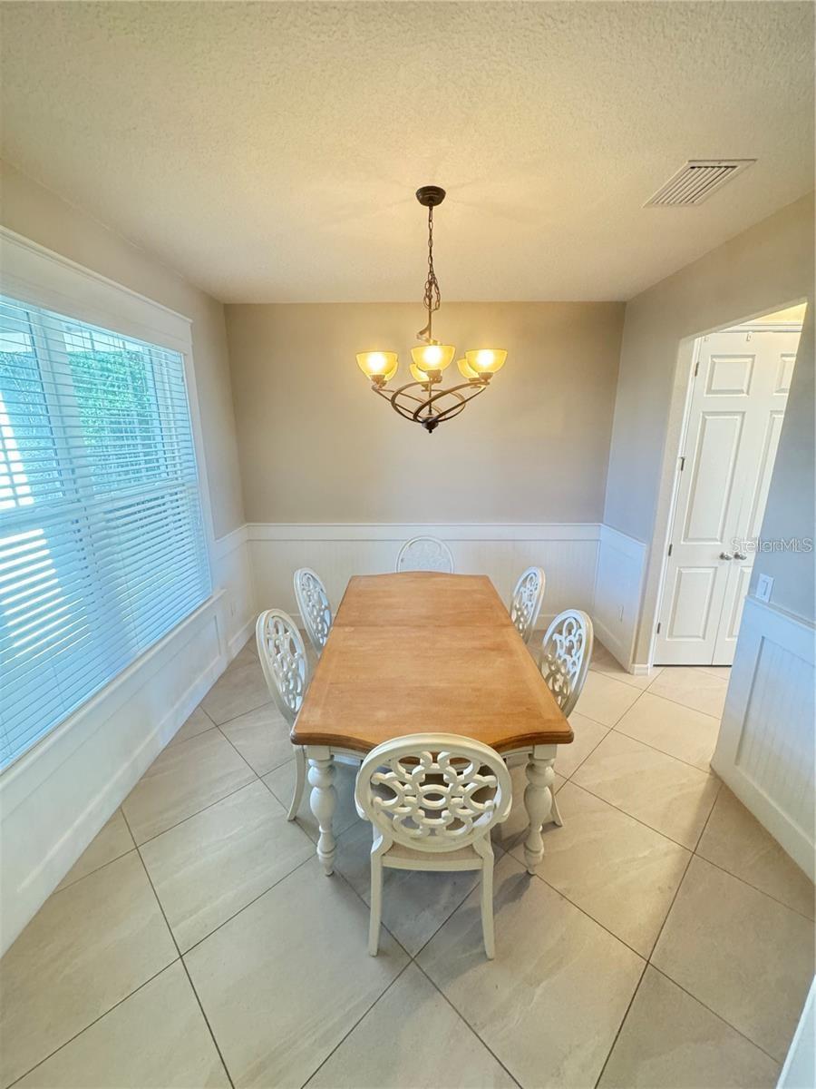 Image 14 of 61 For 5922 Anise Drive
