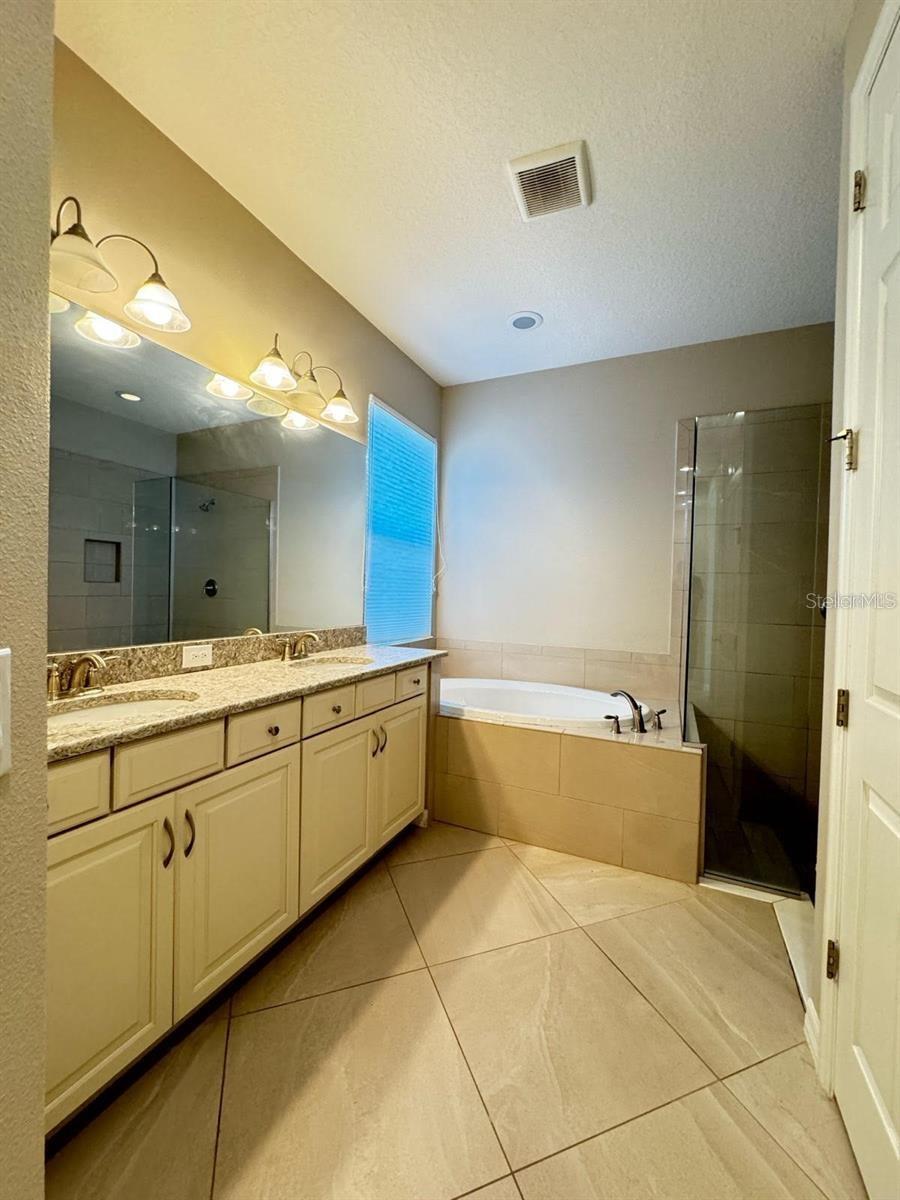 Image 30 of 61 For 5922 Anise Drive