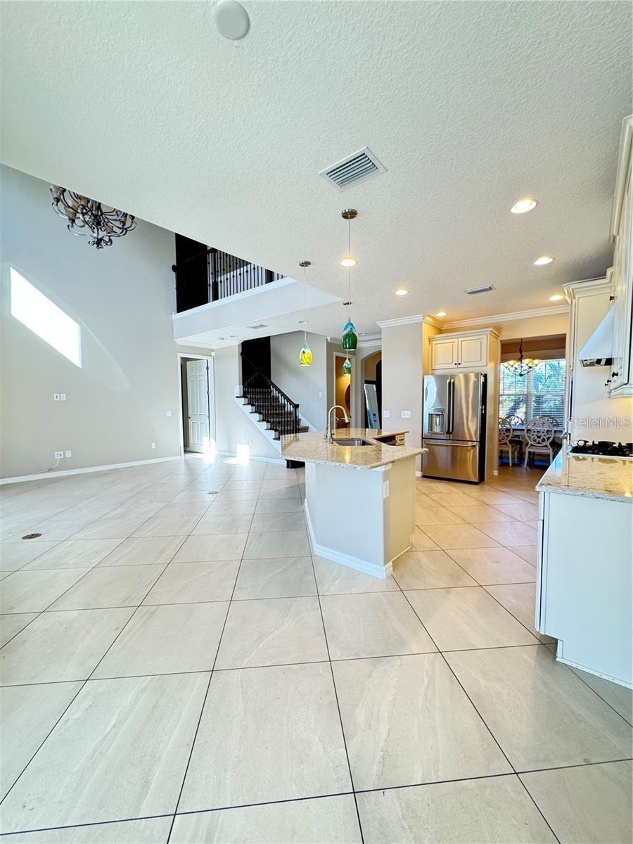 Image 4 of 61 For 5922 Anise Drive
