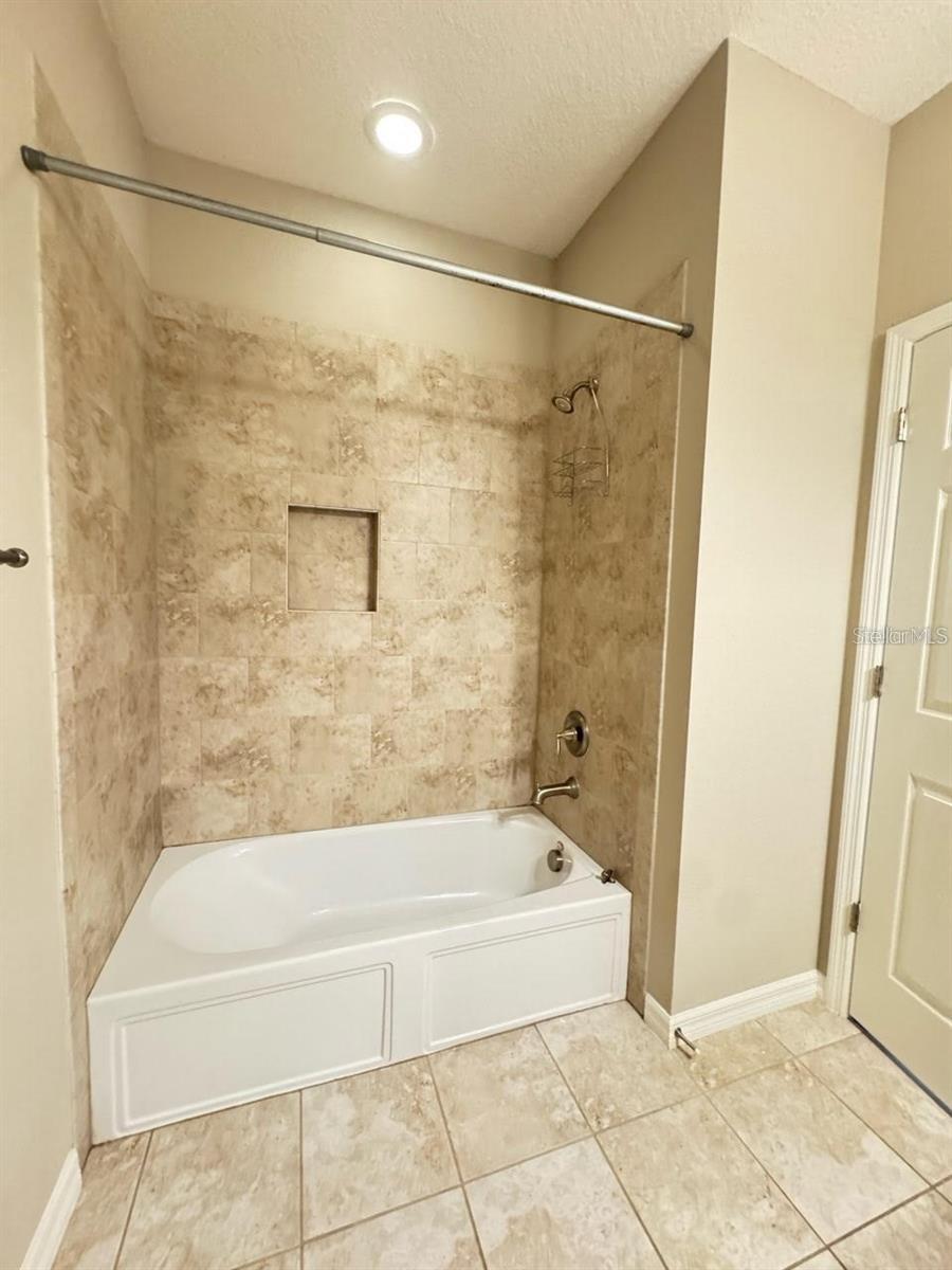 Image 41 of 61 For 5922 Anise Drive