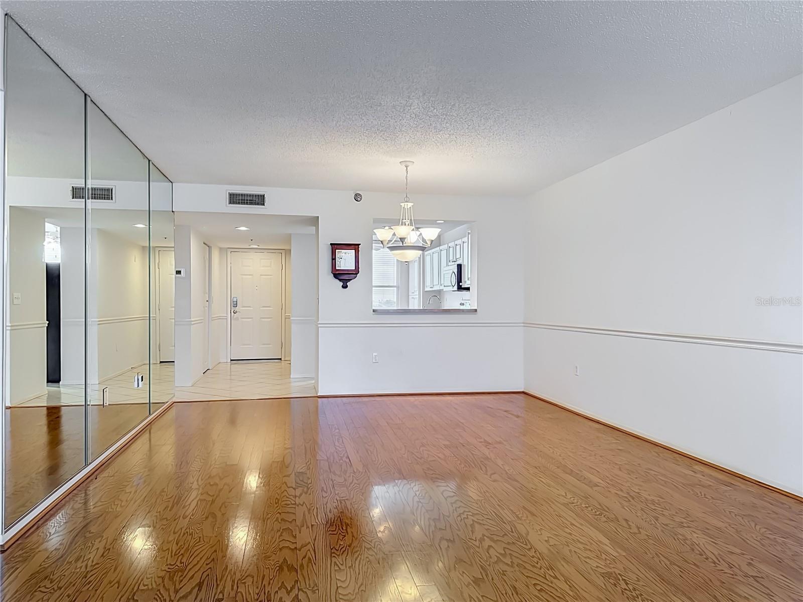 Image 12 of 39 For 3740 Pinebrook Circle 607