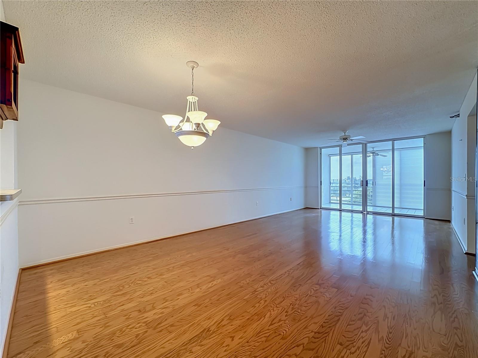 Image 15 of 39 For 3740 Pinebrook Circle 607
