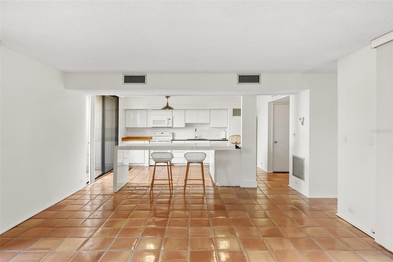 Image 11 of 45 For 754 Pine Run Drive 754