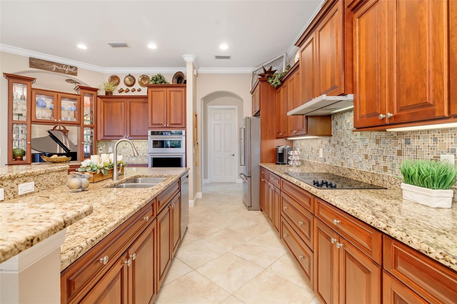 Image 28 of 84 For 11427 Savannah Lakes Drive