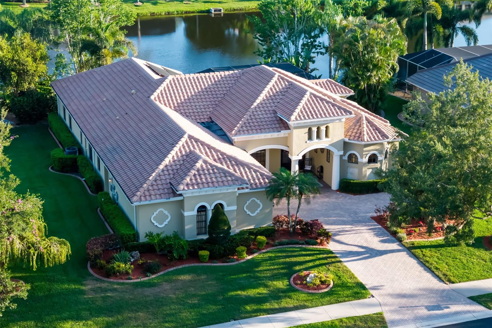 Image 3 of 84 For 11427 Savannah Lakes Drive