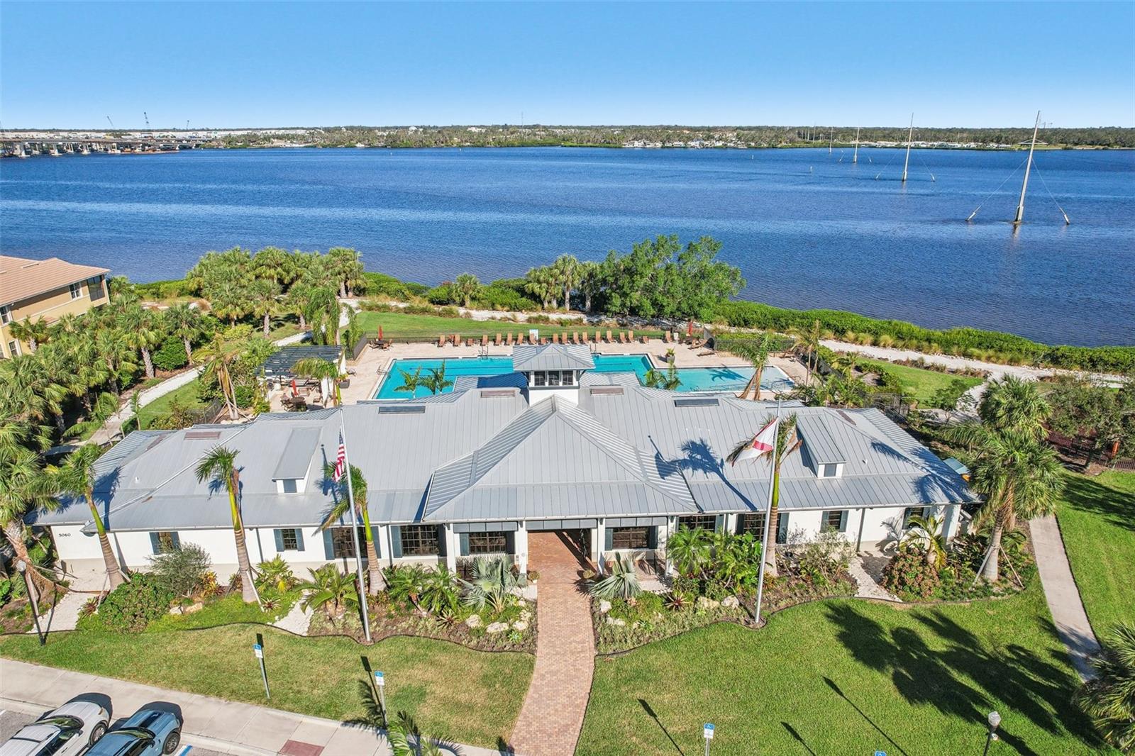Image 47 of 67 For 931 Tidewater Shores Loop 931