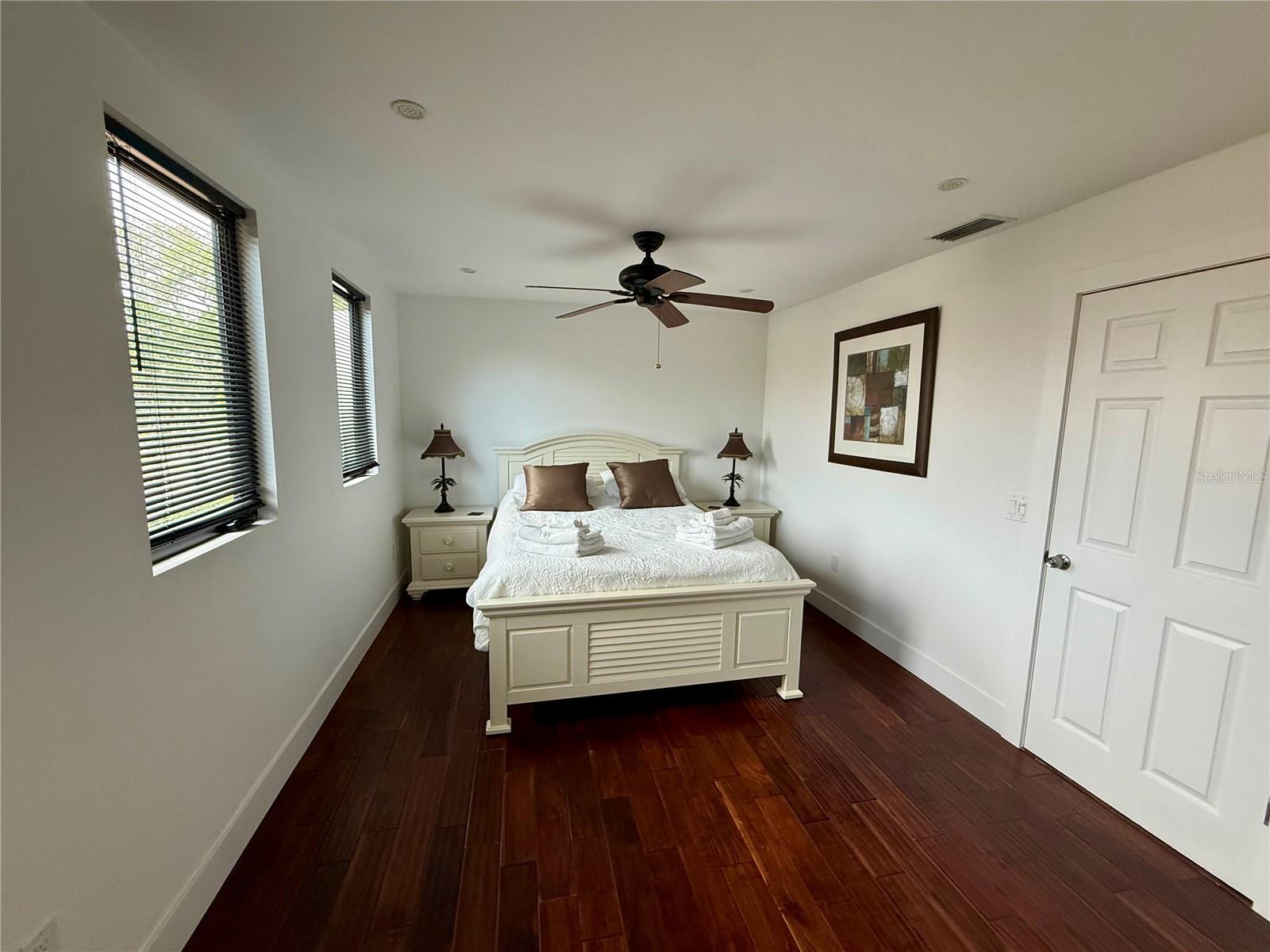 Image 40 of 50 For 1257 Tree Bay Lane