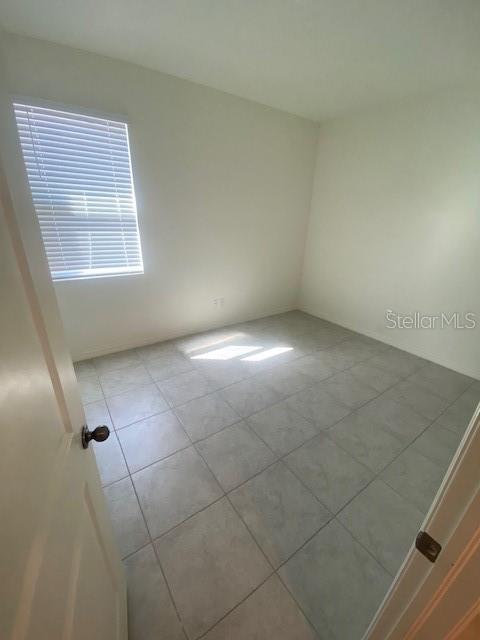 Image 6 of 21 For 5818 143rd Court E