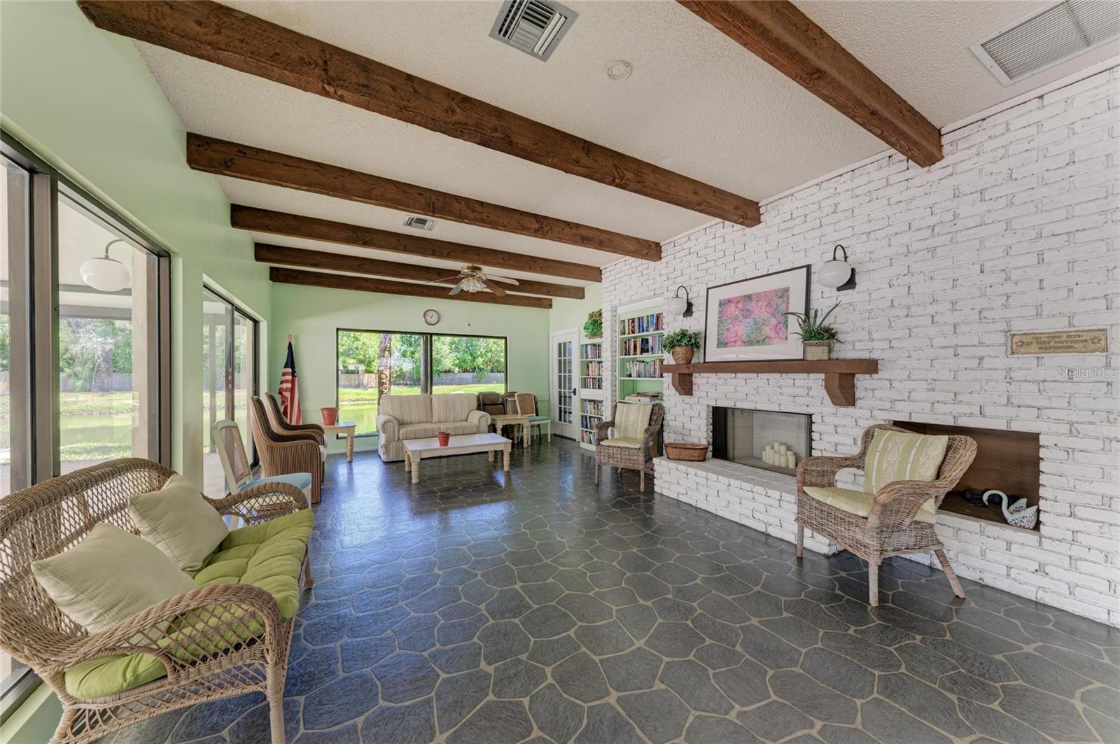 Image 17 of 43 For 4412 Spicewood Drive E