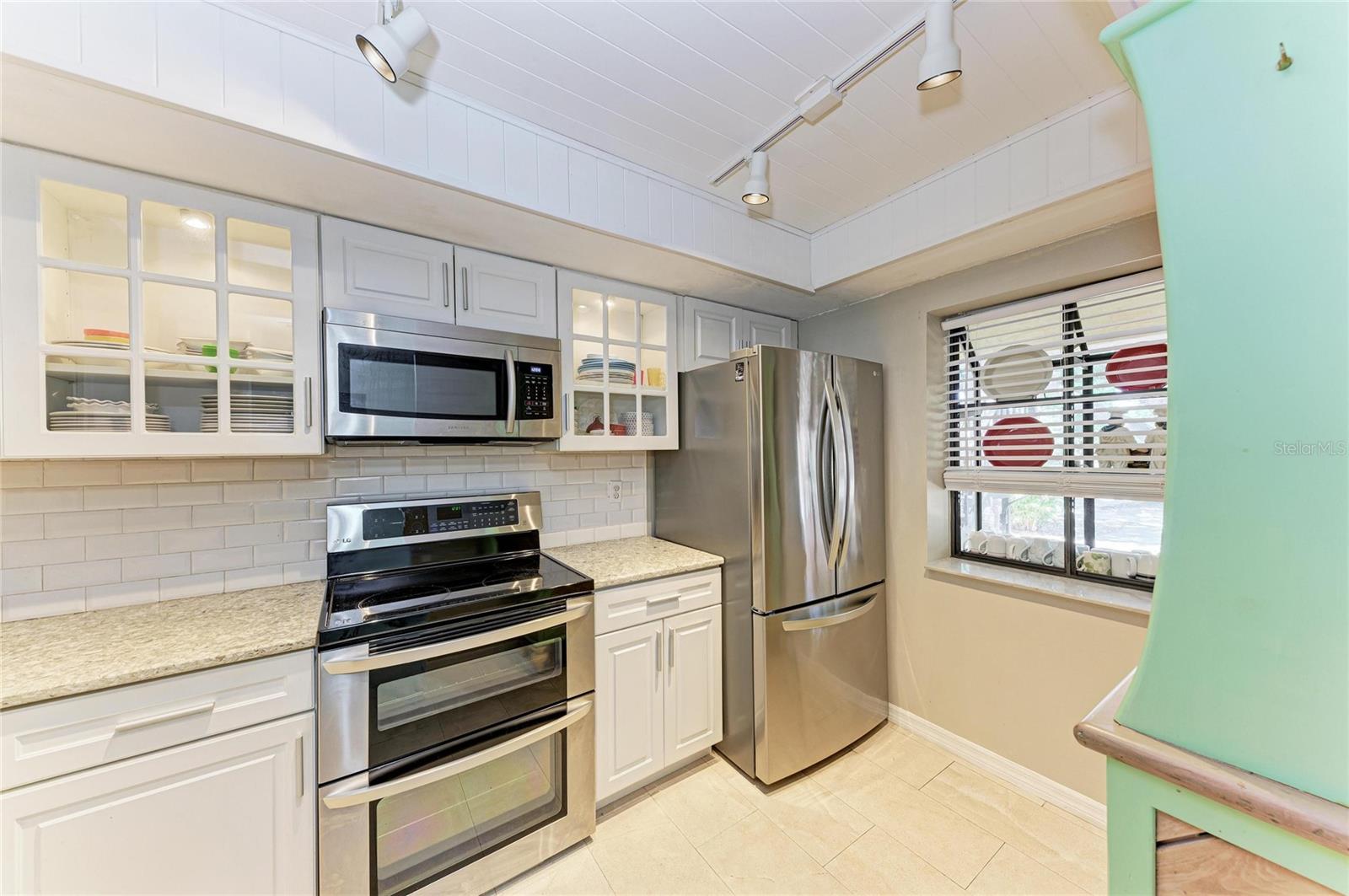 Image 2 of 43 For 4412 Spicewood Drive E