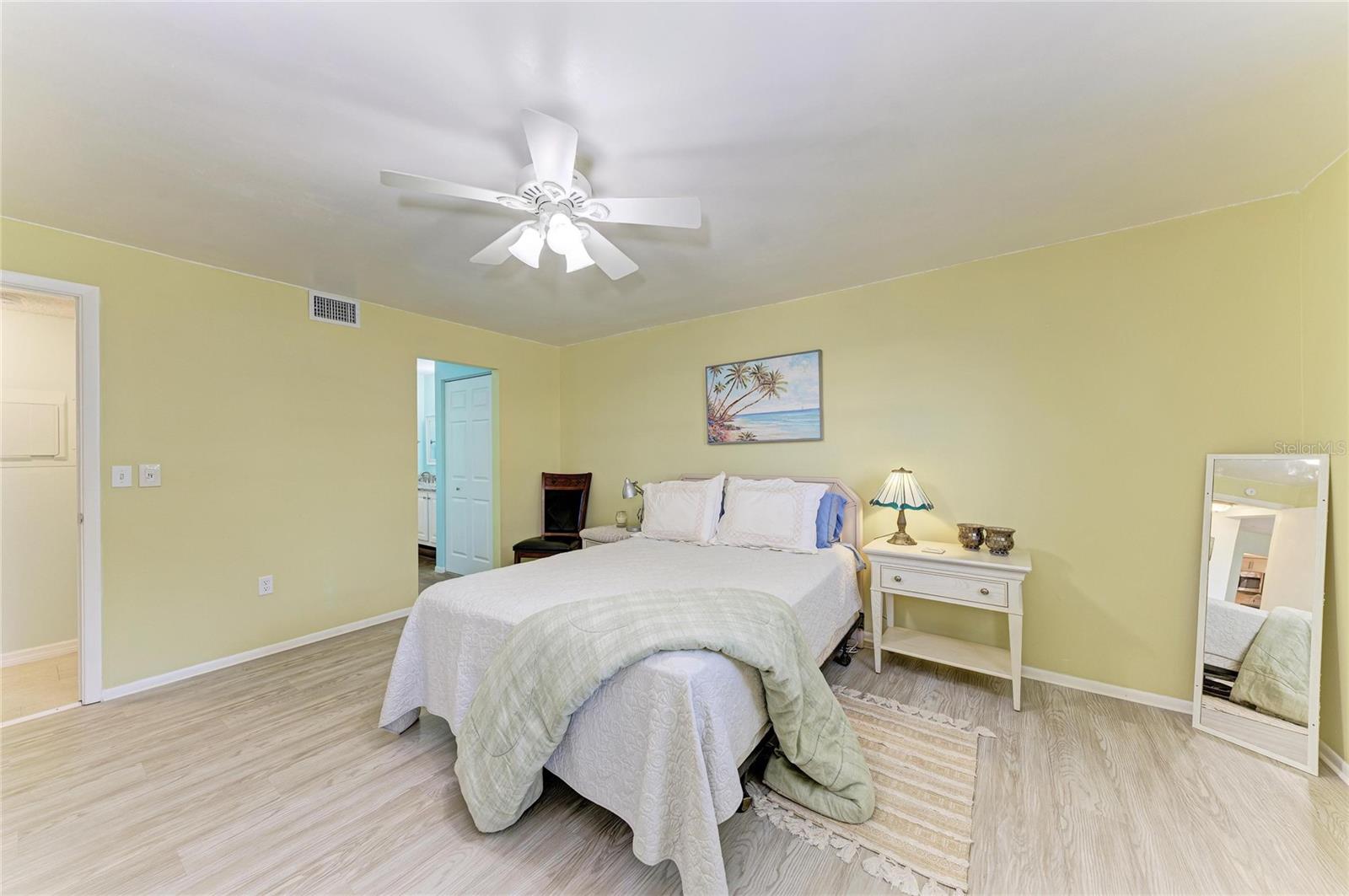 Image 22 of 43 For 4412 Spicewood Drive E