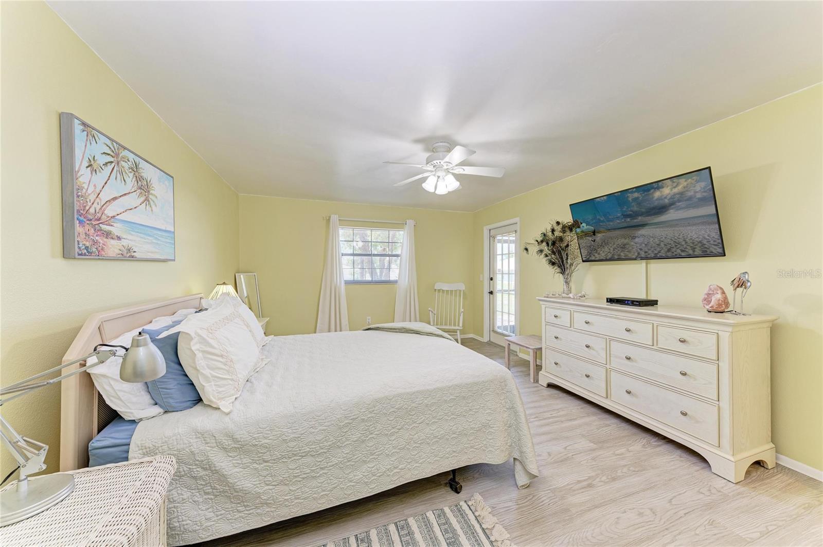 Image 23 of 43 For 4412 Spicewood Drive E