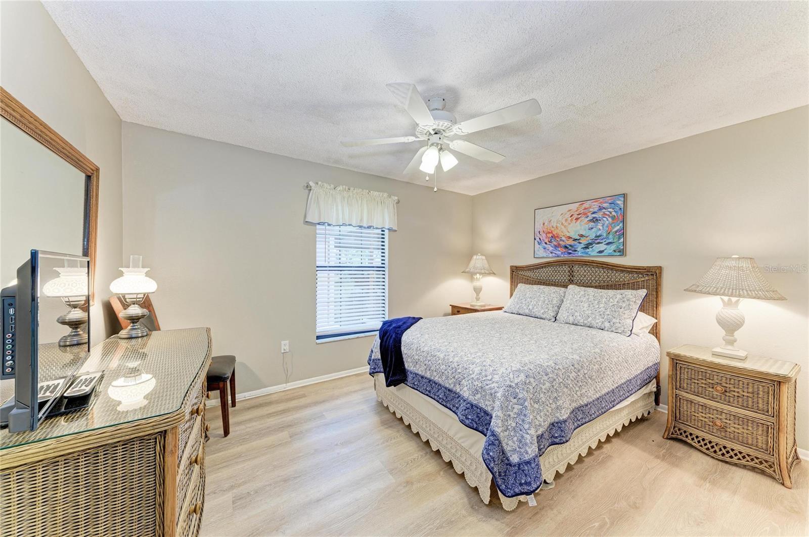 Image 27 of 43 For 4412 Spicewood Drive E