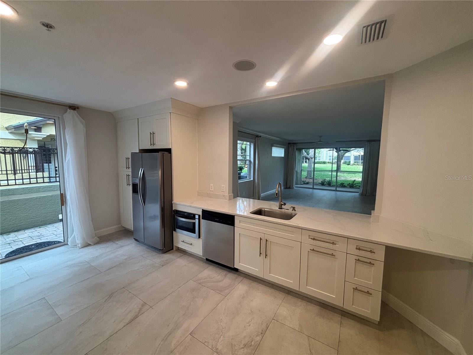 Image 4 of 34 For 6536 Moorings Point Circle 101