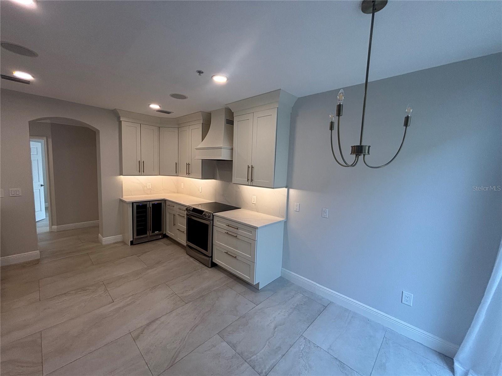 Image 5 of 34 For 6536 Moorings Point Circle 101